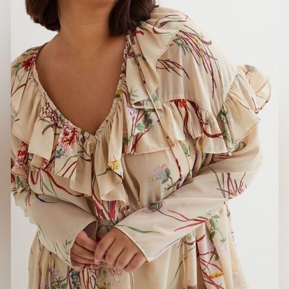 H&M Flounce-trimmed Voluminous Chiffon Blouse - Picture 1 of 9